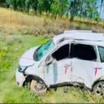 शाहजहांपुर21 march 26*भीषण सड़क हादसा:अनियंत्रित कार पेड़ से टकराकर खाई में गिरी, चालक को मामूली चोट