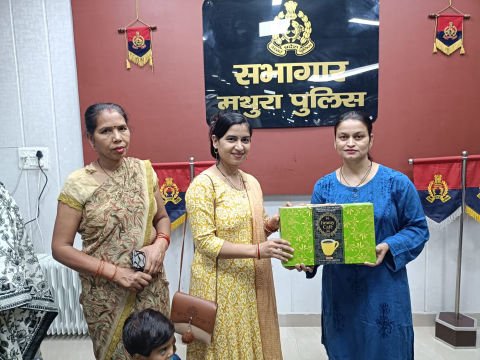 मथुरा 8 मार्च 26*पुलिस फैमिली वेलफेयर एसोसिएशन द्वारा महिला दिवस पर महिलाओं को सम्मानित किया गया*