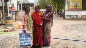 बांदा4अप्रैल26*पुलिस अधीक्षक कार्यालय पहुंची पीड़िता ने पुलिस अधीक्षक को लिखित शिकायत पत्र देकर न्याय की गुहार लगाई*