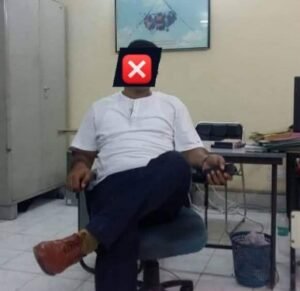 बलिया5 अप्रैल 26*SI बनकर वाहन चेकिंग करता हुआ सपा कार्यकर्ता अमित गिरफ्तार*