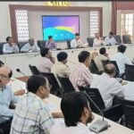 पूर्णिया बिहार 6 अप्रैल 26 *जिलाधिकारी ने की साप्ताहिक समीक्षा बैठक, दिए कई महत्वपूर्ण निर्देश*