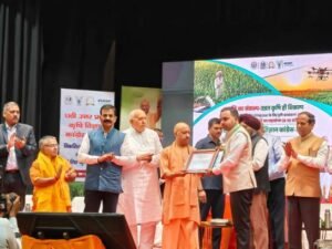 सुल्तानपुर 8 अप्रैल 26*सीएम योगी के हाथों नवाजे गए सुल्तानपुर निवासी कृषि विज्ञानी डॉ. उत्कर्ष