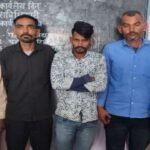 मथुरा 8 अप्रैल 26* चोरी के अभियोग में वांछित 03 अभियुक्तगण को चोरी के माल एक तांबे का बण्डल लम्बाई 76.5 फीट सहित किया गिरफ्तार ।*