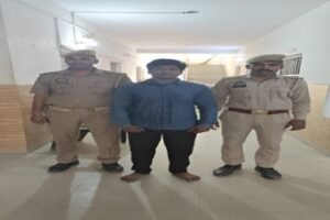 मथुरा 11 अप्रैल 26*थाना कोतवाली पुलिस द्वारा 01 अभियुक्त को 710 ग्राम अवैध नशीला पदार्थ गांजा सहित किया गिरफ्तार ।*