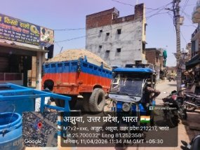 कौशाम्बी 11 अप्रैल 26*अझुवा सहित क्षेत्र में ओवरलोड बालू ट्रैक्टरों का आतंक,सड़कें जर्जर—प्रशासन मौन*
