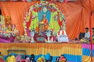 लखनऊ 12 अप्रैल 26*श्रीमद भागवत कथा के तीसरे दिन श्रद्धालुओं की भारी भीड़ उमड़ी।