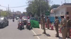 मथुरा 14 अप्रैल 26 * अग्निशमन सेवा सप्ताह कार्यक्रम को पुलिस कार्यालय से हरी झंडी दिखाकर विदा किया*