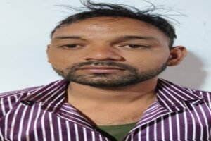 मथुरा 14 अप्रैल 26* हत्या के प्रयास व बलबा के अभियोग में बाँछित 01 अभियुक्त को अवैध हथियार सहित किया गिरफ्तार ।*