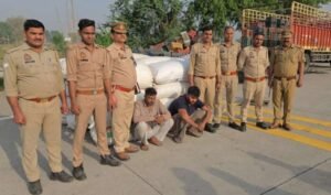 मथुरा 15 अप्रैल 26* 02 अभियुक्तगण को आयशर कैंटर से अवैध मादक पदार्थ (डोडा)सहित गिरफ्तार किया गया ।*