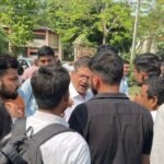 भागलपुर 16/04/2026*आयोजित बीसीए सत्र 2024-27 की परीक्षा में गंभीर अनियमितताओं को लेकर कड़ा विरोध दर्ज कराया गया है।