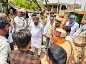 कानपुर नगर 17 अप्रैल 26*ककवन थाना क्षेत्र के चम्पत निवादा गांव में डॉ. भीमराव अंबेडकर की प्रतिमा क्षतिग्रस्त