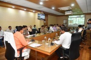 लखनऊ19 अप्रैल 26*: लखनऊ में ऊर्जा मंत्री एके शर्मा की अहम बैठक