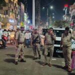 मथुरा 22 अप्रैल 26*पुलिस अधीक्षक नगर द्वारा पुलिस बल के साथ मथुरा के अनेकों स्थान पर पैदल गश्त:-*
