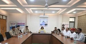 मथुरा 23 अप्रैल 26* अपर पुलिस महानिदेशक आगरा जोन की अध्यक्षता में वृंदावन यातायात व्यवस्था को लेकर गोष्ठी का आयोजन*