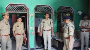 मथुरा 24 अप्रैल 26*वरिष्ठ पुलिस अधीक्षक मथुरा द्वारा टैटीगांव में हुई घटना को लेकर घटनास्थल का निरीक्षण*