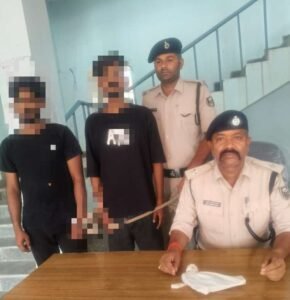 भागलपुर24अप्रैल26*शाहकुण्ड थाना क्षेत्र से 01 देशी पिस्तौल के साथ दो अपराधकर्मी को किया गया गिरफ्तार।