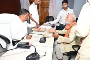 भागलपुर24अप्रैल26*सबका सम्मान- जीवन आसान के तहत हुई 35 लोगों की सुनवाई*