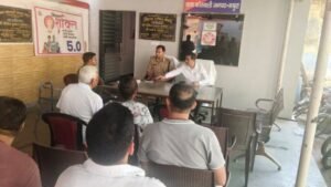 मथुरा25अप्रैल26*डीएम व एसएसपी द्वारा समाधान दिवस पर थाना कोतवाली में जन समस्याओं को सुना गया*