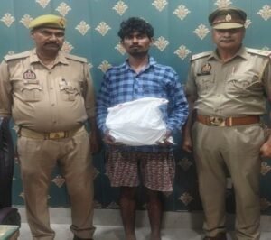 मथुरा 27 अप्रैल 26*थाना राया पुलिस द्वारा अभियुक्त को 24 पौवा अवैध देशी शराब सहित किया गिरफ्तार ।*