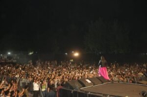 हल्द्वानी27अप्रैल26*धुरंधर जैस्मीन की 'शरारत' से झुूम उठा ग्राफिक एरा