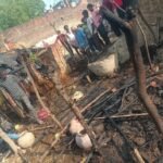 कौशाम्बी28अप्रैल26*छप्पर नुमा घर में लगी आग जानवर व सामान जलकर खाक*