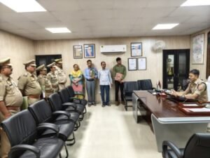 कौशाम्बी28अप्रैल26*पुलिस अधीक्षक कौशाम्बी द्वारा समस्त शाखाओं के कार्यों की साप्ताहिक समीक्षा की गई*