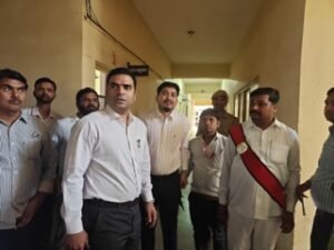 *बांदा 21अप्रैल 26*नवागंतुक जिलाधिकारी बांदा ने कार्यभार ग्रहण किया, कलेक्ट्रेट का किया निरीक्षण**