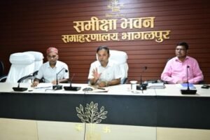 भागलपुर २१ अप्रैल २६*जनगणना को लेकर जिलाधिकारी ने सभी मुखिया जी के साथ की बैठक*