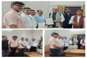 लखनऊ 12 अप्रैल 26*उत्तर प्रदेश आदर्श व्यापार मंडल ने रक्षा मंत्री एवं लखनऊ के सांसद श्री राजनाथ सिंह से मुलाक़ात कि 