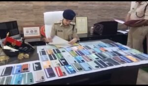 पूर्णिया बिहार 25 अप्रैल 26 *पूर्णिया पुलिस का डिजिटल धमाका: 90 मोबाइल बरामद, 24 लाख की मुस्कान वापस*