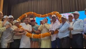 हल्द्वानी30अप्रैल26*हल्द्वानी में सीएम धामी ने वरिष्ठ नागरिकों को किया सम्मानित*