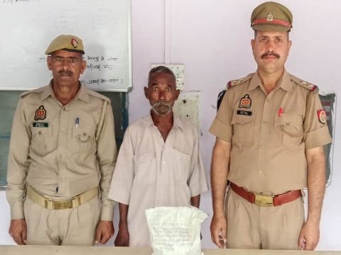 मथुरा 8 अप्रैल 26*थाना माँट पुलिस द्वारा एक वांछित  अभियुक्त को चोरी  किये गये 2 पीतल के घण्टों  सहित किया गया गिरफ्तार ।* 
