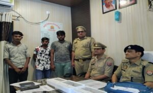 मथुरा 6 मई 26*थाना हाईवे पुलिस द्वारा छिनैती की घटना में वांछित 03 अभियुक्तगण को किया गया गिरप्तार ।*