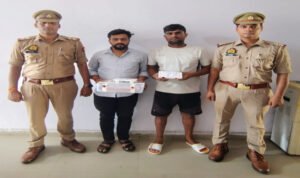 मथुरा 1 मई 26*धोखाधड़ी कर रूपये लेने वाले दो अभियुक्तगण को किया गया गिरफ्तार ।*