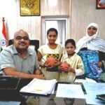 कानपुर नगर6मई26*जनता दर्शन में पहुंची ‘गुल्लक लूट’ की फरियाद, बच्ची की कहानी सुन भावुक हुए डीएम*