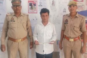 मथुरा 6 मई 26* 02 अभियुक्तगण को 160 ग्राम नशीला पदार्थ,चोरी का 01 मोबाइल व पर्स के साथ गिरफ्तार किया गया ।*