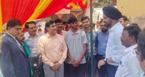 सुल्तानपुर10मई26*जिला जज ने निजी कम्पनी कर्मियों को लगाई फटकार*