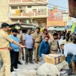 अयोध्या12मई26*भारी पुलिस बल के साथ पालिका कर्मियों ने शहर के मुख्य चौराहों और मार्गों पर अतिक्रमण के विरुद्ध कार्यवाही की