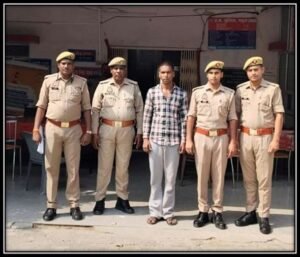 मथुरा 12 मई 26*थाना बलदेव पुलिस द्वारा हत्या के अभियोग में वांछित 01 अभियुक्त को किया गया गिरफ्तार ।*