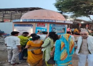 अयोध्या13मई26*श्रीराम मंदिर में श्रद्धालुओं को मिल रहा निर्मल जल,न्यू इंडिया एश्योरेंस की सराहनीय पहल