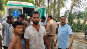 हरदोई17मई26*पिहानी में ऑटो-बाइक की भीषण टक्कर, 5 लोग घायल*