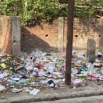 लखनऊ18मई26*मोहनलालगंज नगर पंचायत मऊ वार्ड 14 में गंदगी का लगा अंबार*