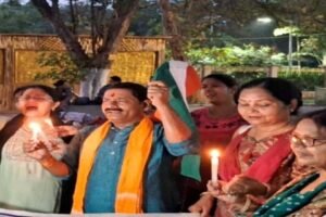 भागलपुर21मई26* भड़के भाजपा कार्यकर्ताओं ने कैंडल जलाकर जताया विरोध - कहा माफी मांगे राहुल गांधी!