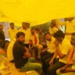 कौशाम्बी21मई26*अग्निकांड से पीड़ित गरीब के घर चेयरमैन बीरेन्द्र फौजी ने पहुंचाई राहत सामग्री*