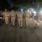 मथुरा 25 मई 26 *अपर पुलिस अधीक्षक ग्रामीण एवं क्षेत्राधिकारी गोवर्धन मैं सुरक्षा व्यवस्था के दृष्टिगत पैदल गश्त:-*
