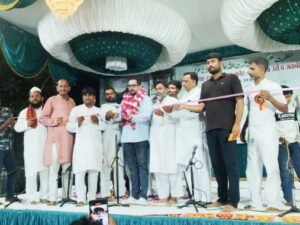 अयोध्या30मई26*हज़रत भीखा शाह र०अ० के उर्स मुबारक में पहुंचकर पूर्व मंत्री रुश्दी मियां ने दी हाजरी