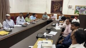 मिर्जापुर 6मई26*एक करोड़ से अधिक लागत वाली लम्बित परियोजनाओ की जिलाधिकारी ने समीक्षा कर प्रगति के बारे में जानकारी लिया