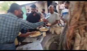 पूर्णिया बिहार 10 मई 26 ‌पीएम मोदी के अंदाज से पूर्णिया में बढ़ा झालमुड़ी का क्रेज,