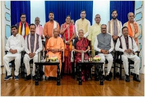 लखनऊ 15 मई 26 *खाली चैंबर,ऊंघते मंत्री,विभाग मिलने के इंतजार में यूपी के नए मंत्री