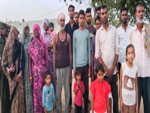 झाँसी २७ मई २६ * झाँसी में किसानों की पैतृक भूमि विवाद पर गंभीर सवाल